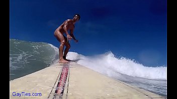 Adonis Surfer goes Naked