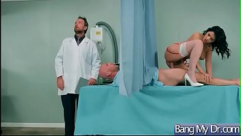(Valentina Nappi) Hot Patient Get  Seduced By Doctor And Nailed movie-29