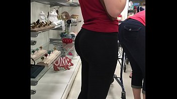 18yr old booty teen shopping with mom