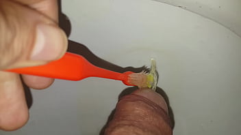 Kinky toothbrush treatment 2